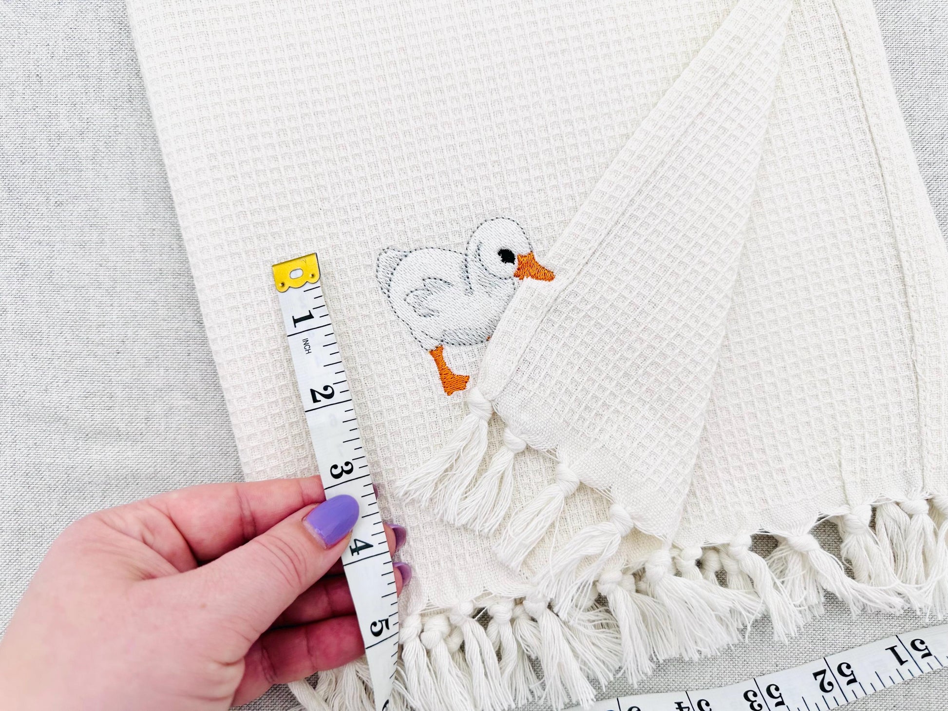 Playing Baby Goose Gosling Animal Thief kitchen dish towel Farm bird Mama machine embroidery designs ITH