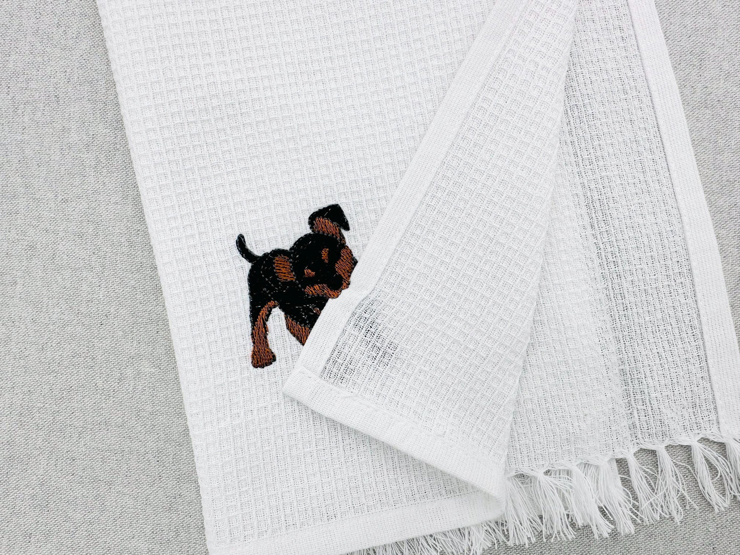Playing Miniature Pinscher Puppy Dog Mama kitchen dish towel pet animal thief machine embroidery designs ITH