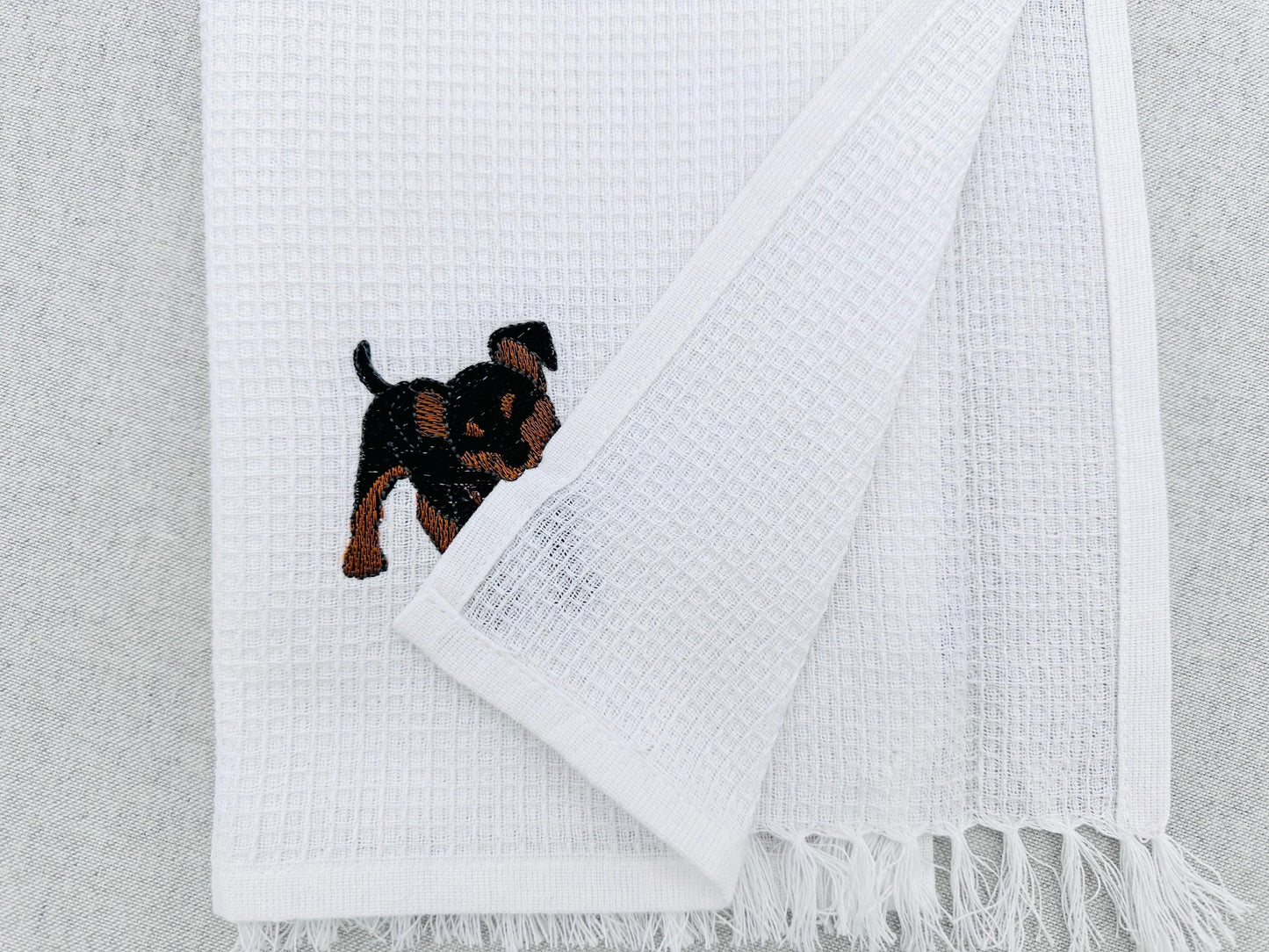 Playing Miniature Pinscher Puppy Dog Mama kitchen dish towel pet animal thief machine embroidery designs ITH