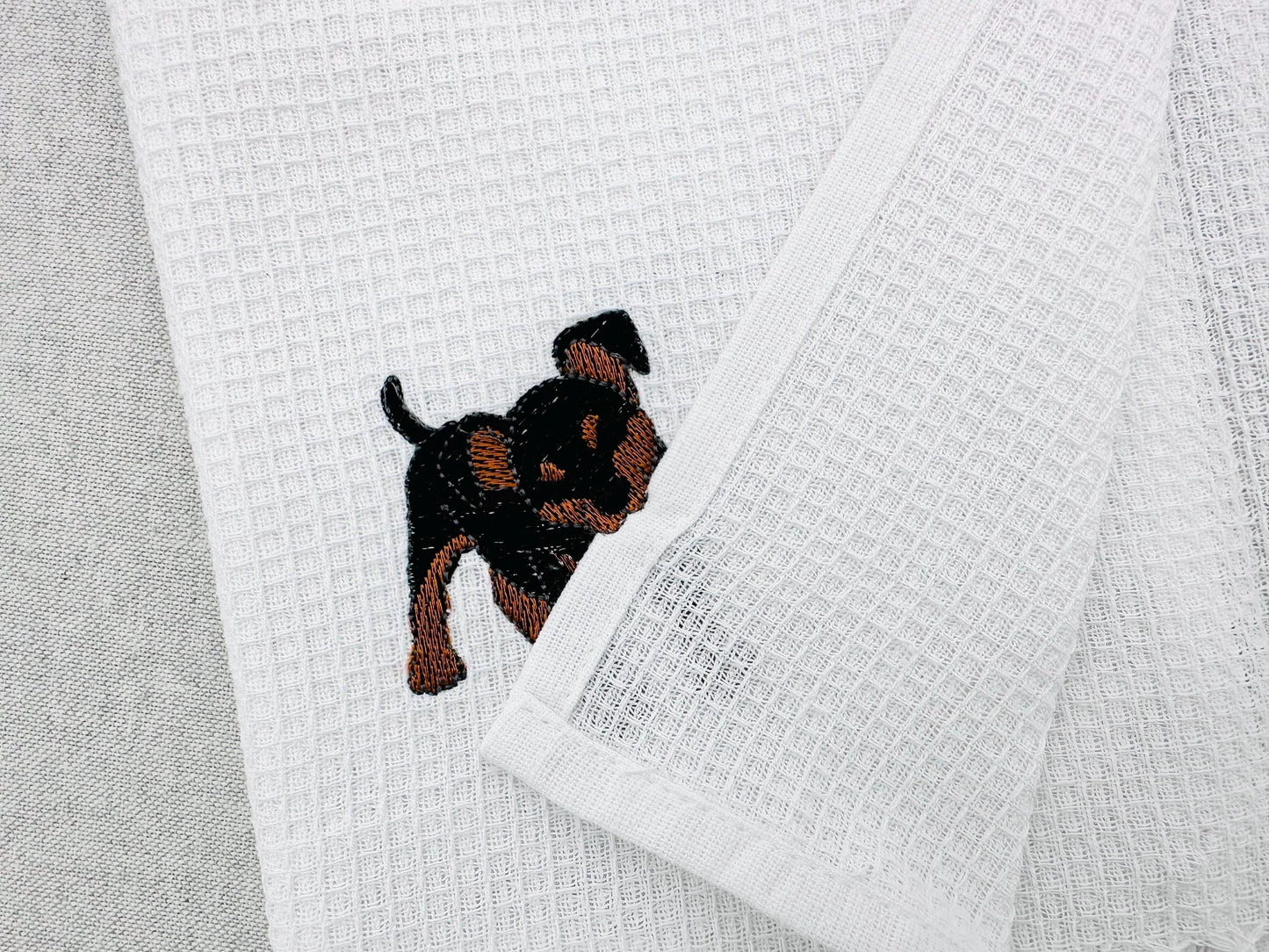 Playing Miniature Pinscher Puppy Dog Mama kitchen dish towel pet animal thief machine embroidery designs ITH
