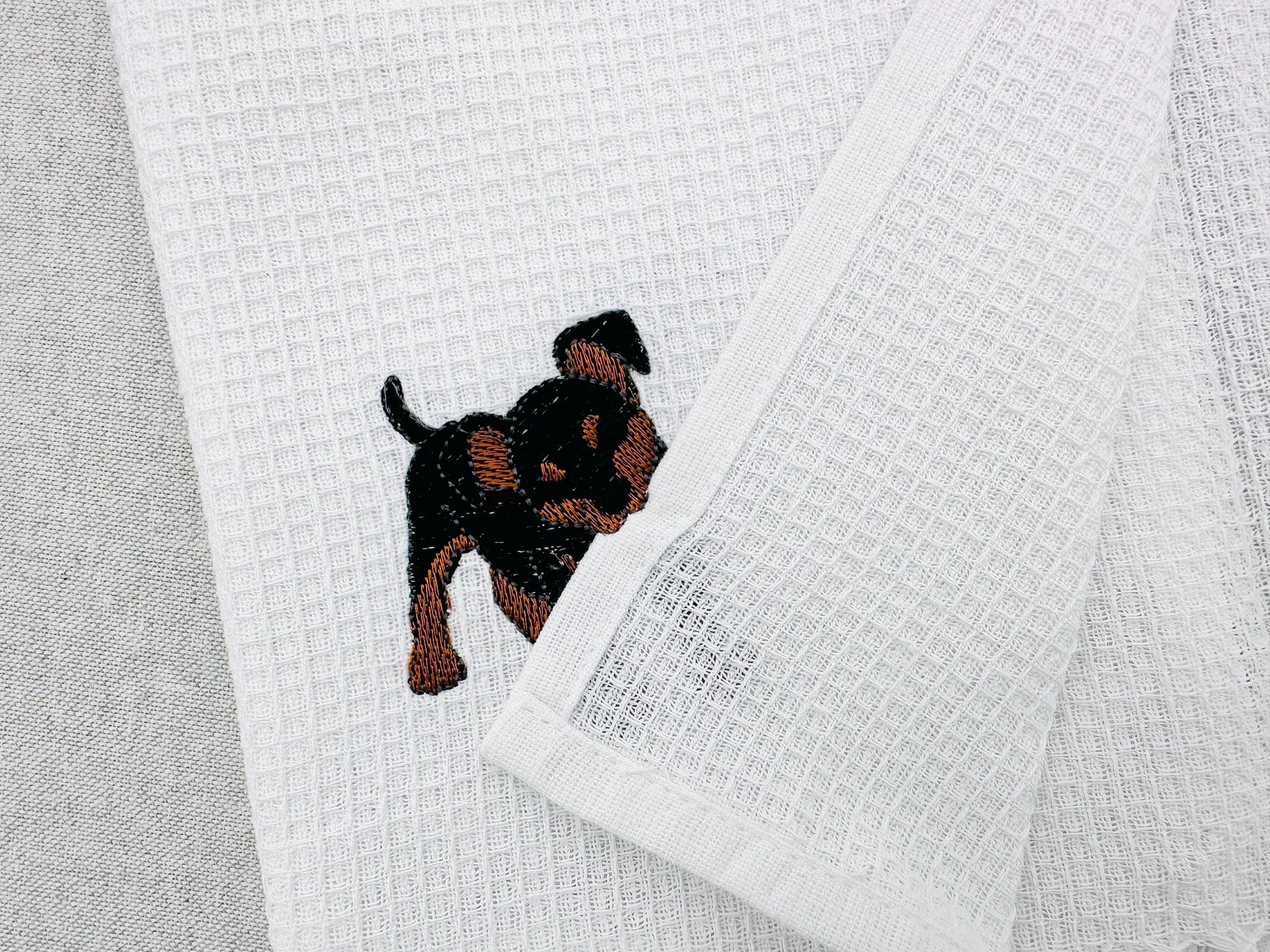 Playing Miniature Pinscher Puppy Dog Mama kitchen dish towel pet animal thief machine embroidery designs ITH