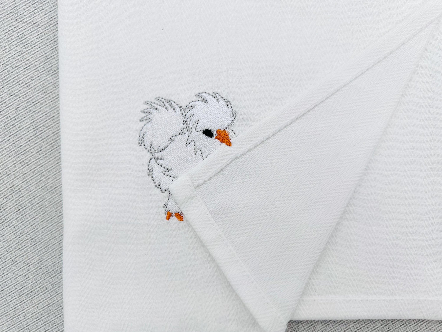 Playing Silkie Chicken Animal Thief kitchen dish towel Farm bird Chicken Mama machine embroidery designs ITH