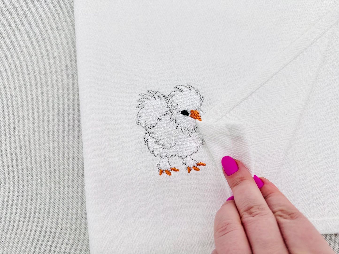 Playing Silkie Chicken Animal Thief kitchen dish towel Farm bird Chicken Mama machine embroidery designs ITH