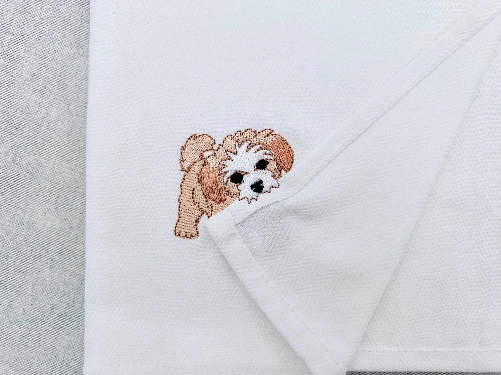 Playing Peekaboo Puppy Dog Mama kitchen dish towel pet animal Thief kids machine embroidery designs ITH