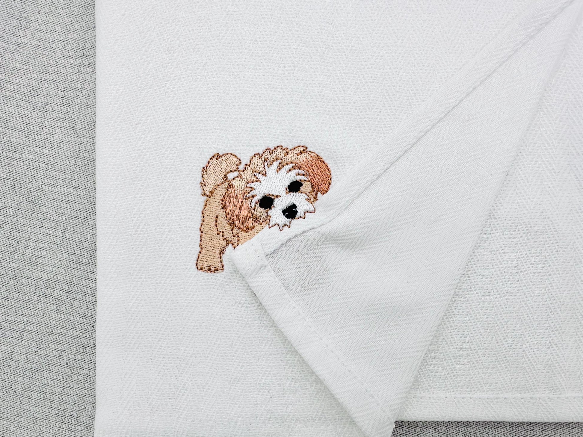 Playing Peekaboo Puppy Dog Mama kitchen dish towel pet animal Thief kids machine embroidery designs ITH