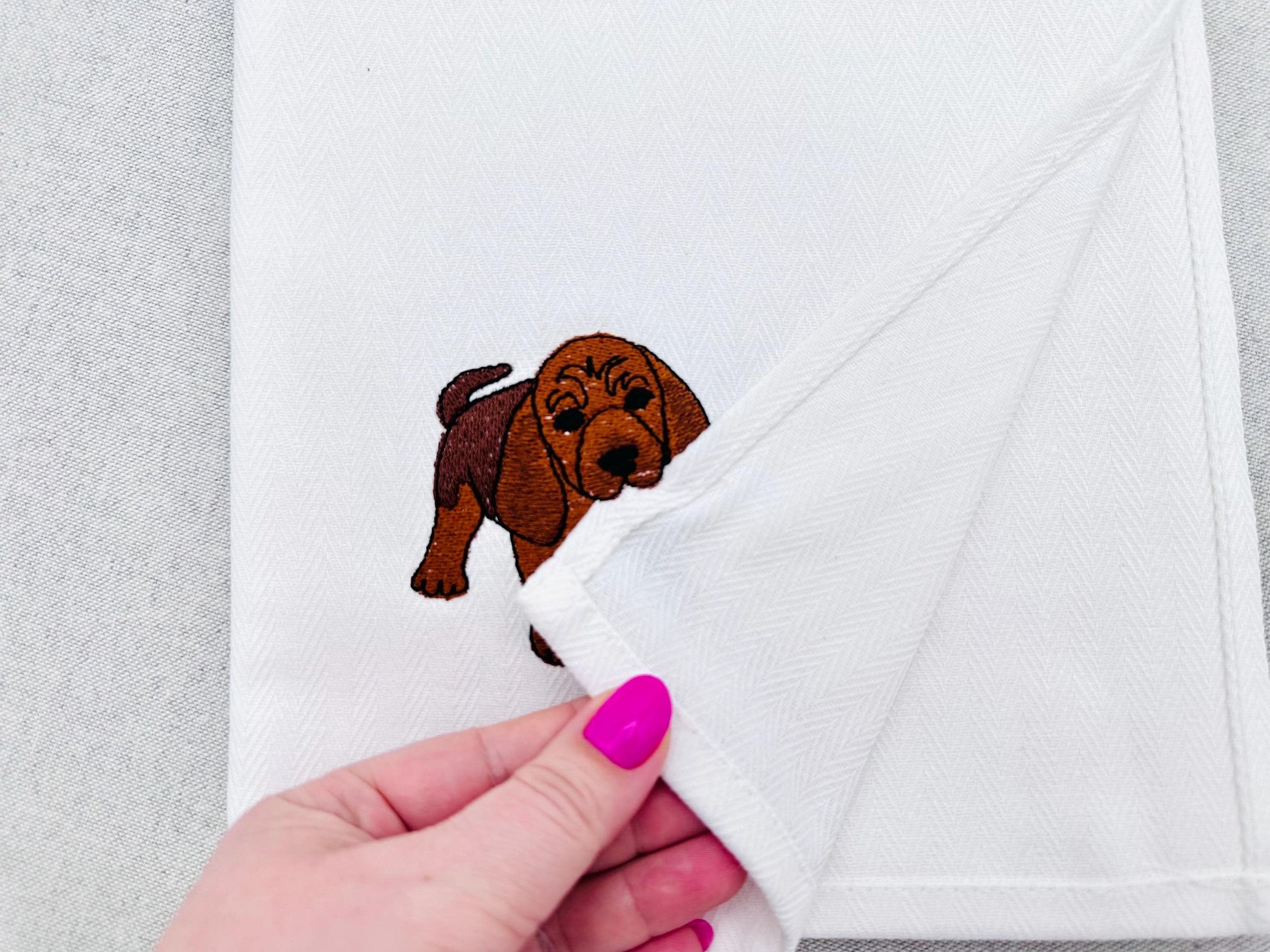 Playing Bloodhound Puppy Dog Mama kitchen dish towel pet animal Thief machine embroidery designs ITH