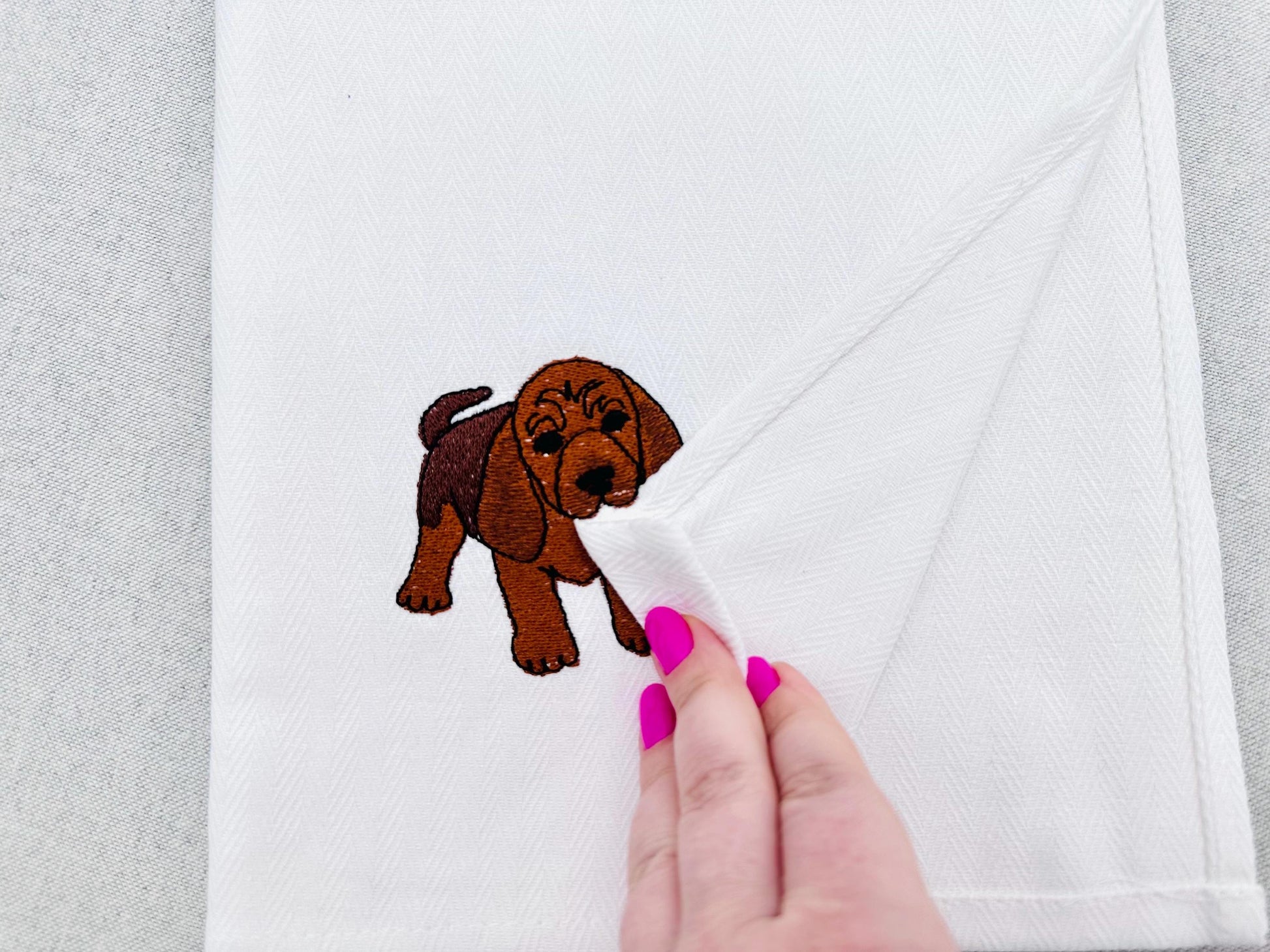 Playing Bloodhound Puppy Dog Mama kitchen dish towel pet animal Thief machine embroidery designs ITH