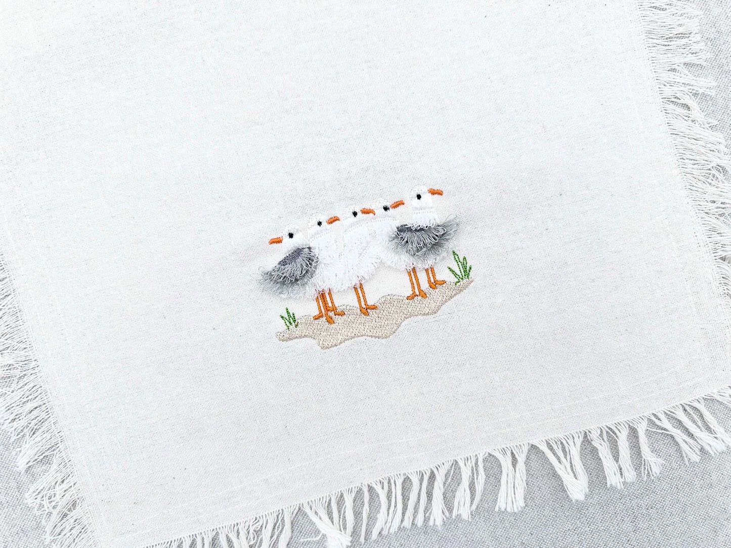 Fringed Fluffy Seagull Flock of 5 bird sea beach summer fringe chenille special WS thread machine embroidery designs sizes for hoop 4x4  5x7