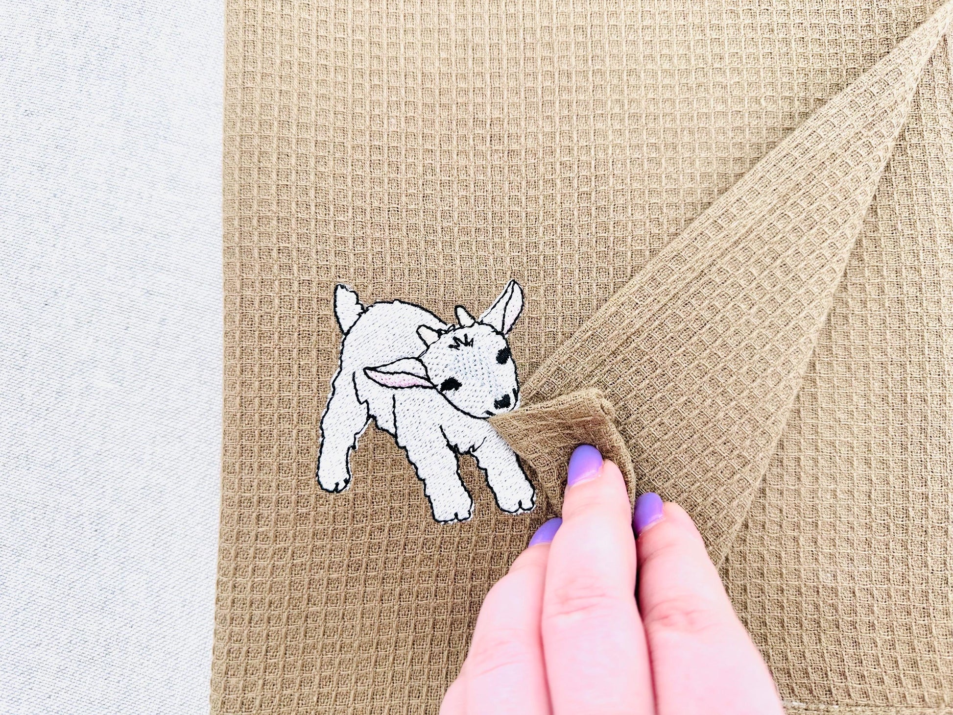Cute Playing Little Baby Goat kitchen dish towel Farm animal kids machine embroidery designs ITH