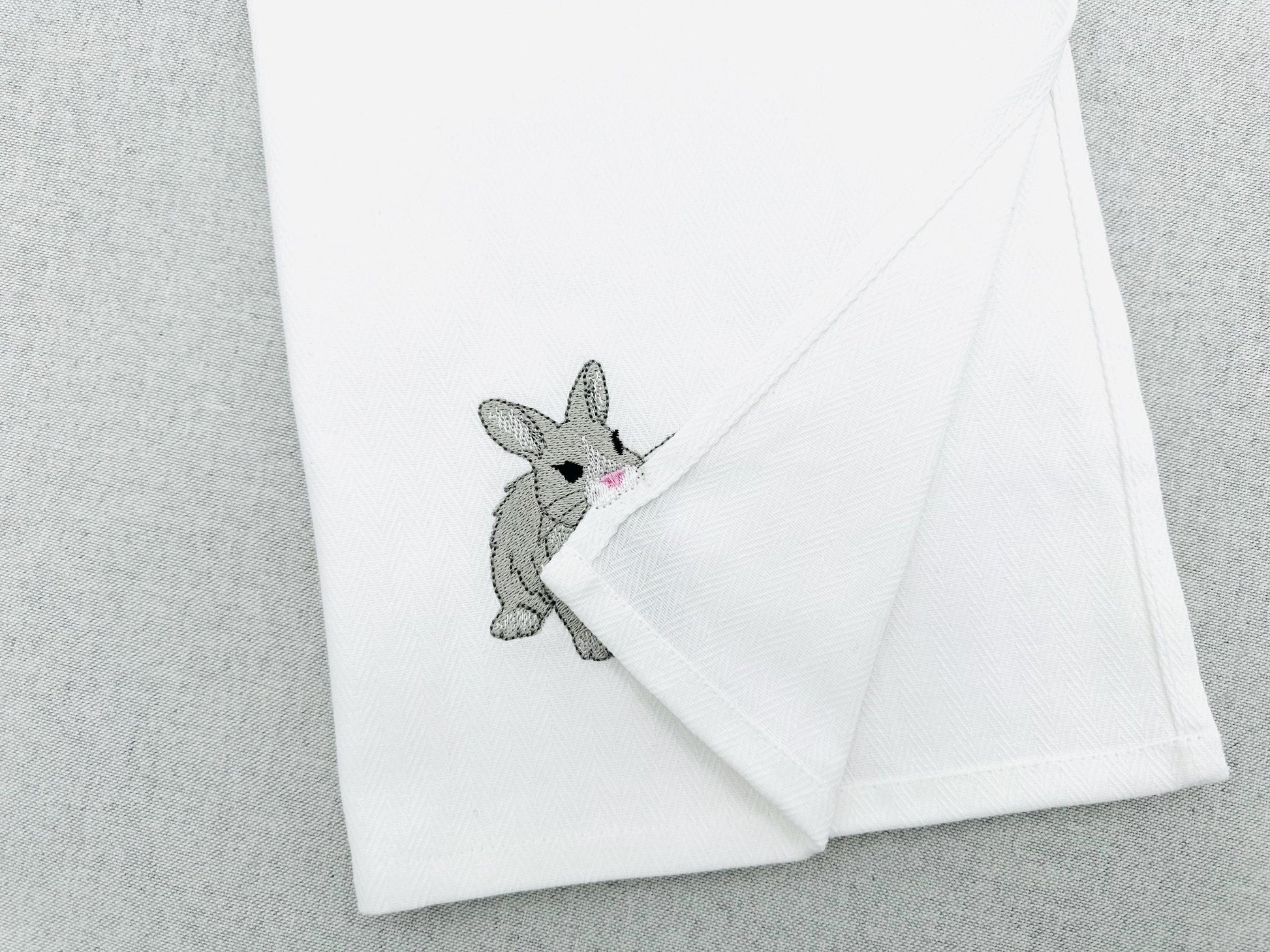 Playing Baby Bunny Rabbit kitchen dish towel animal Thief kids machine embroidery designs ITH