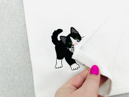 Playing Tuxedo Kitty Cat kitchen dish towel pet animal Thief kids machine embroidery designs ITH