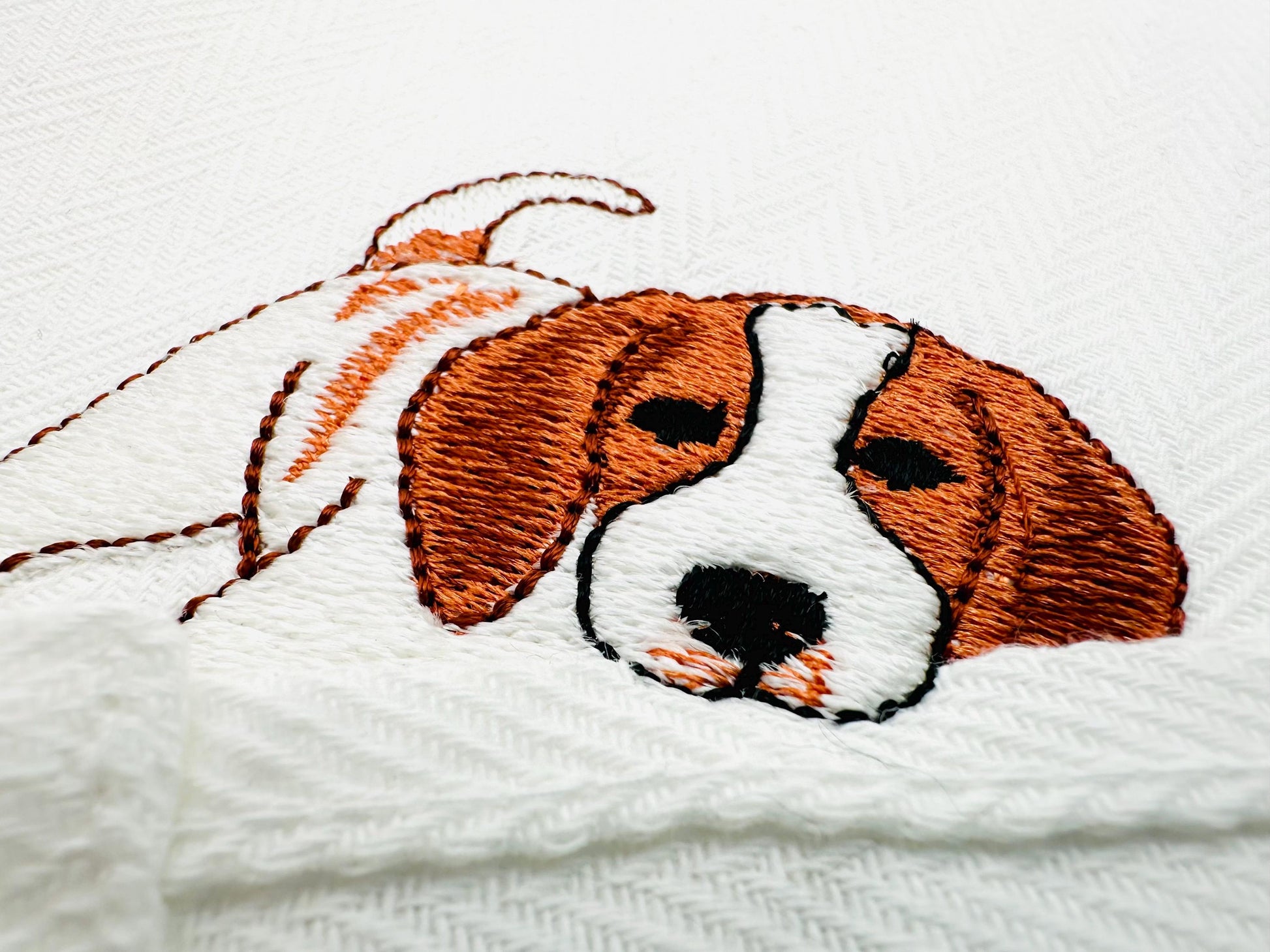 Playing Brittany Spaniel Puppy Dog Mama kitchen dish towel pet animal kids machine embroidery designs ITH