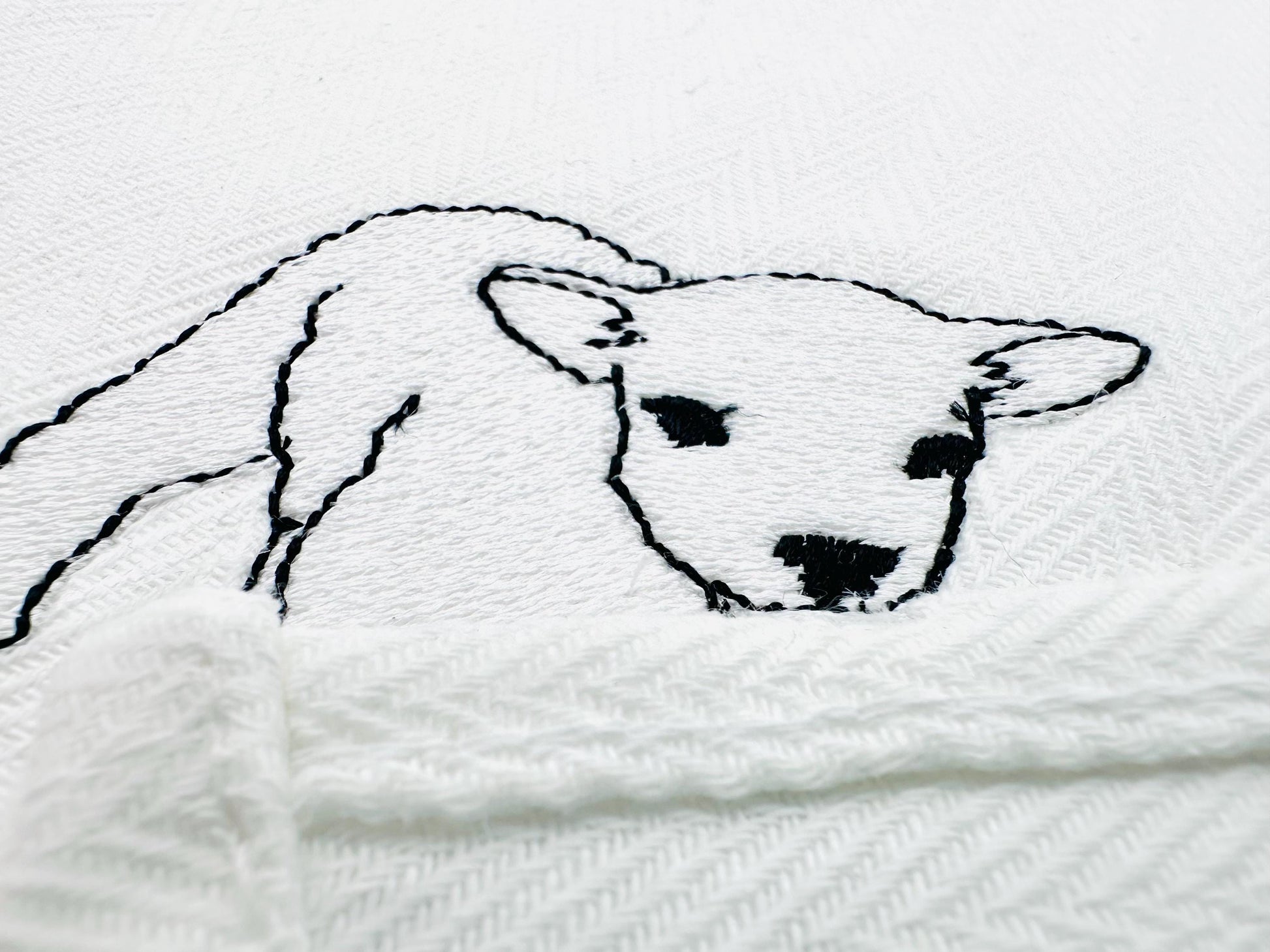 Playing Little Lamb Baby Sheep kitchen dish towel Farm animal kids machine embroidery designs ITH
