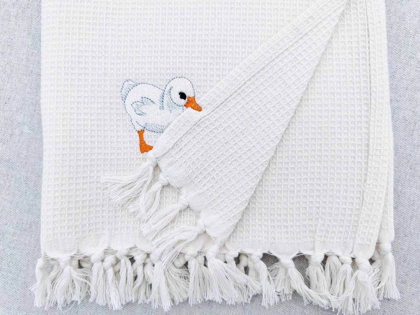 Playing Baby Goose Gosling Animal Thief kitchen dish towel Farm bird Mama machine embroidery designs ITH