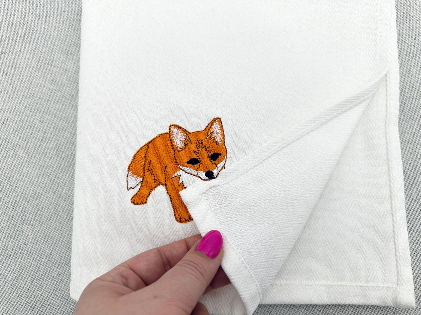 Playing Little Baby Fox Cub kitchen dish towel wild animal Thief kids machine embroidery designs ITH