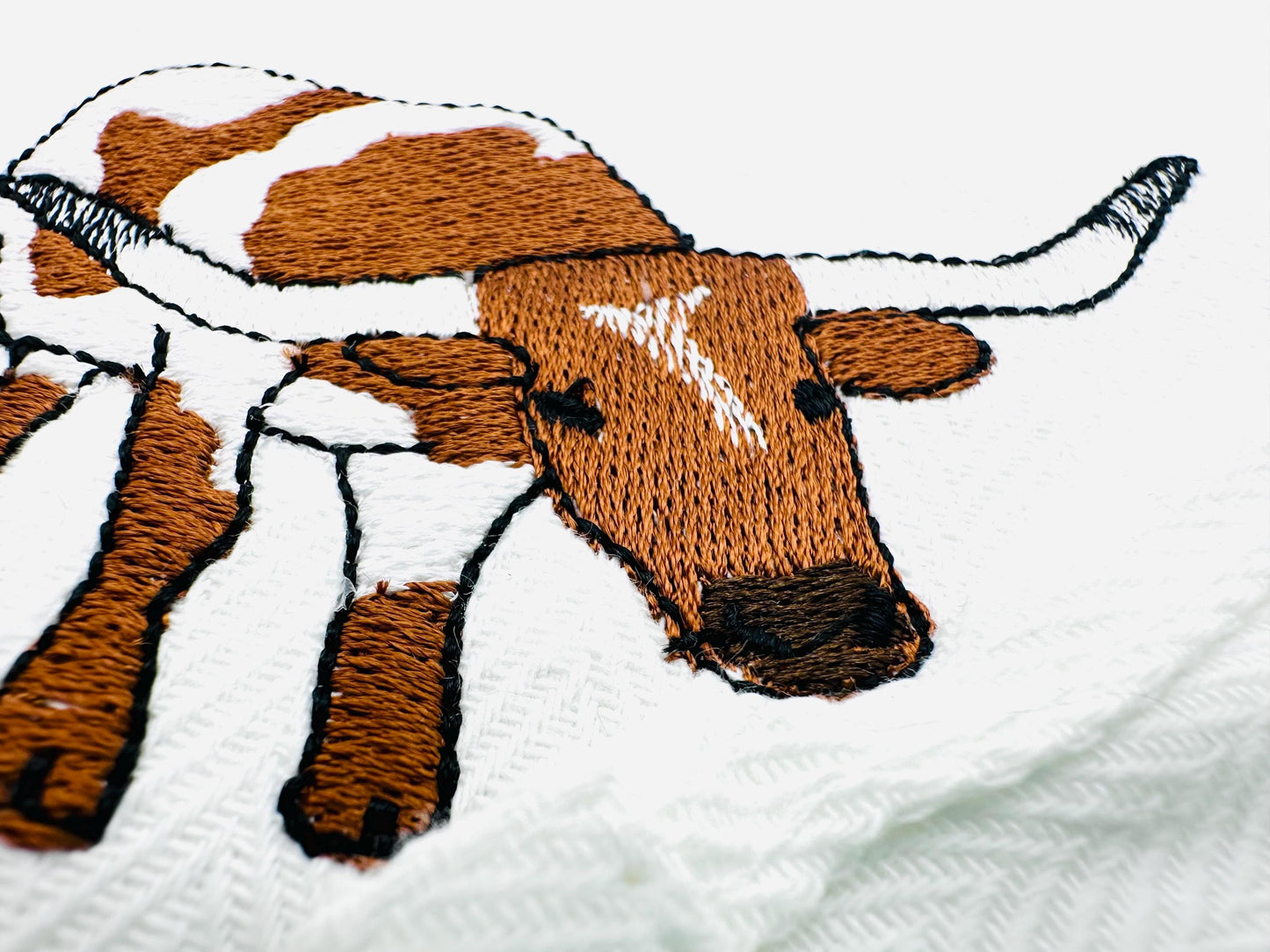 Playing Texas Longhorn Cow kitchen dish towel Farm animal Thief kids machine embroidery designs ITH