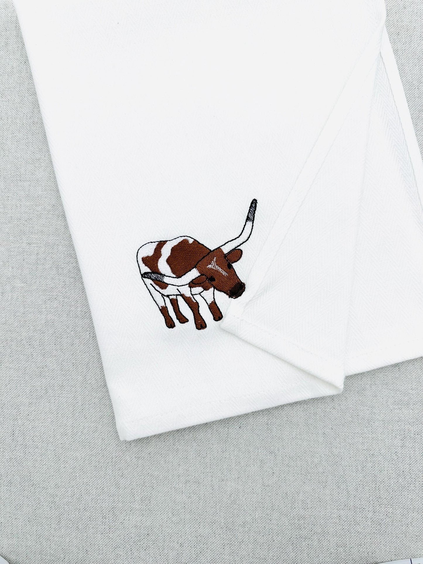 Playing Texas Longhorn Cow kitchen dish towel Farm animal Thief kids machine embroidery designs ITH