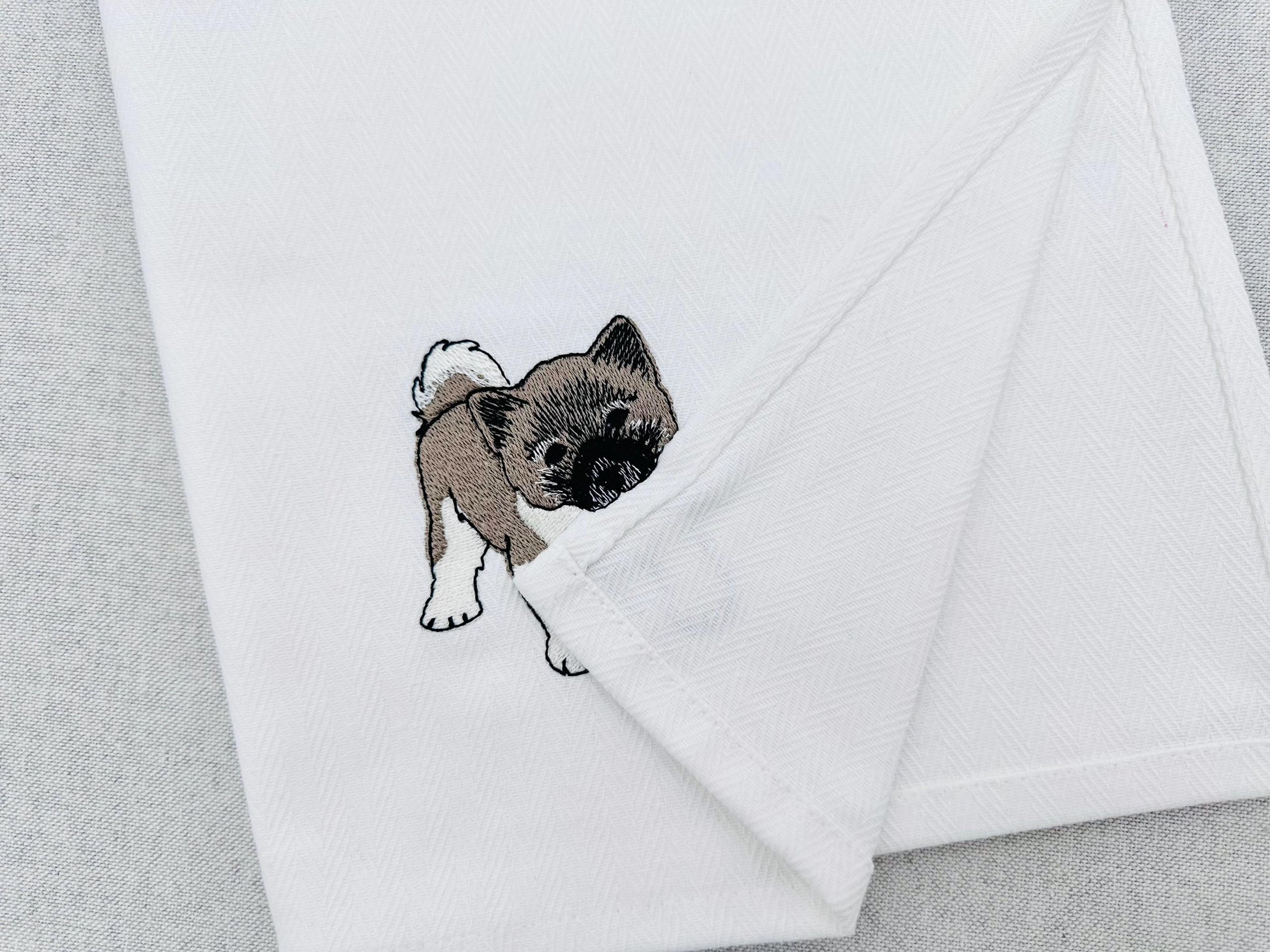 Playing American Akita Puppy Dog Mama kitchen dish towel pet animal machine embroidery designs ITH