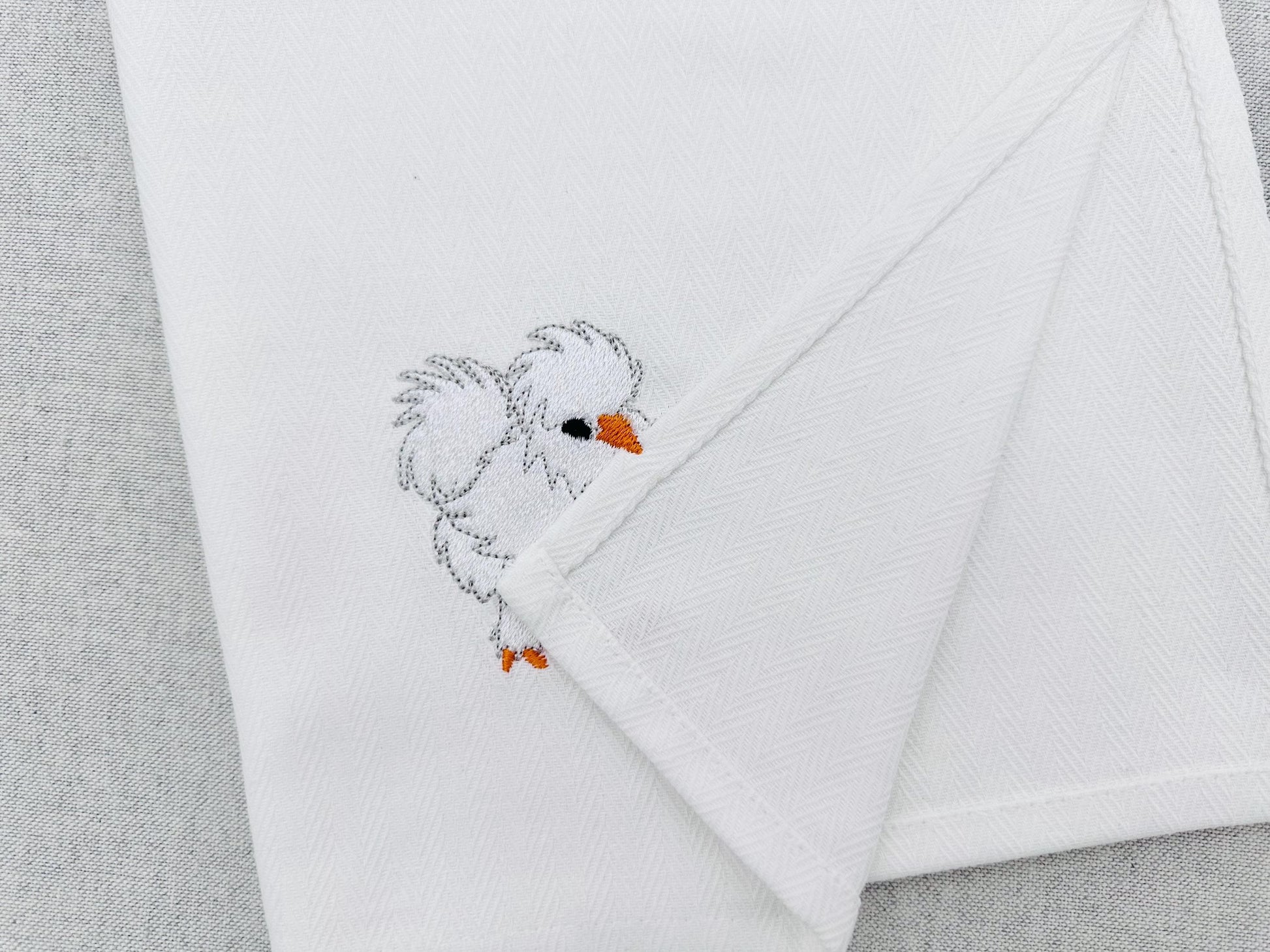 Playing Silkie Chicken Animal Thief kitchen dish towel Farm bird Chicken Mama machine embroidery designs ITH
