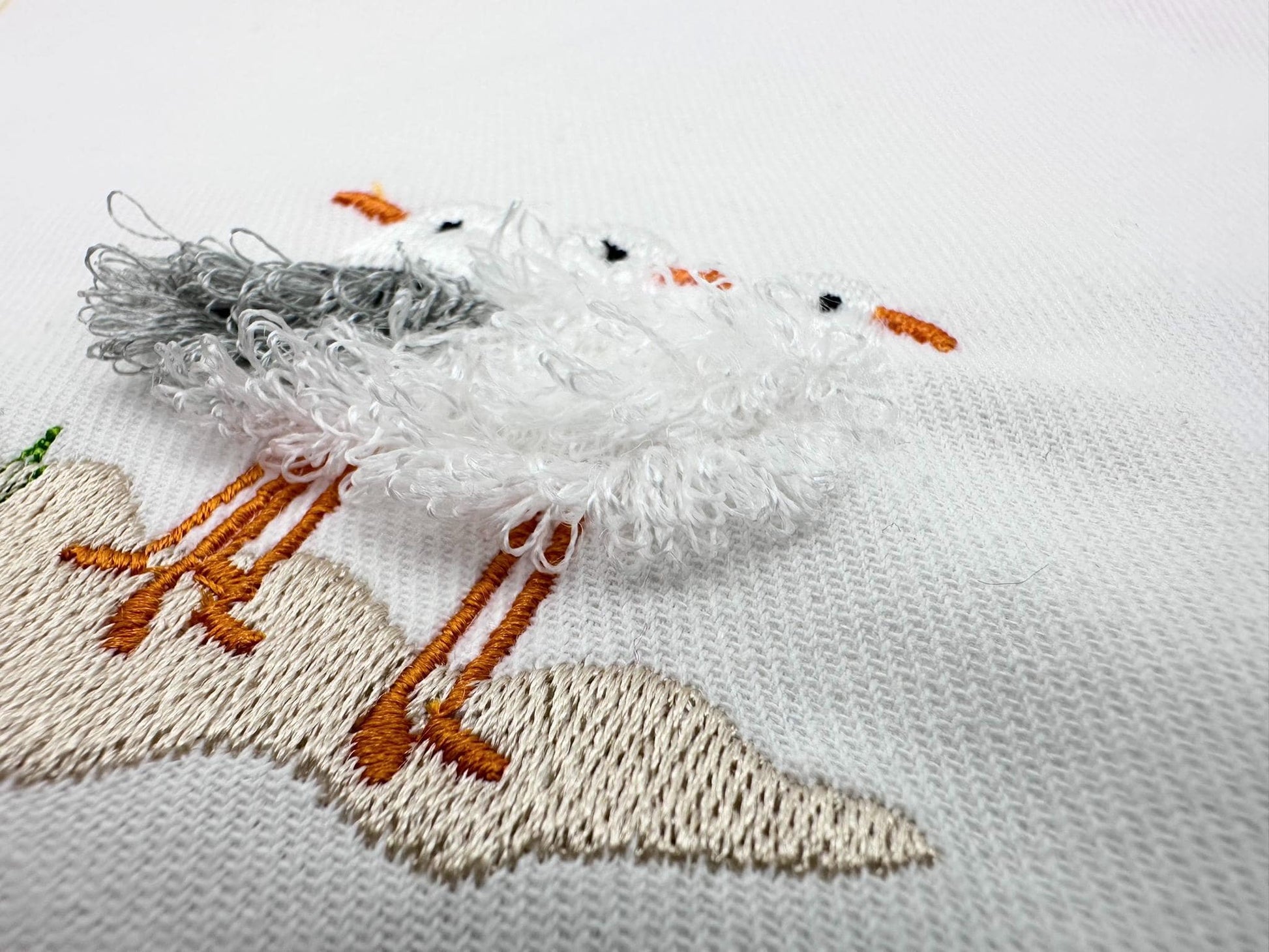 Fringed Fluffy Seagull Flock of 3 bird sea beach summer fringe chenille special WS thread machine embroidery designs