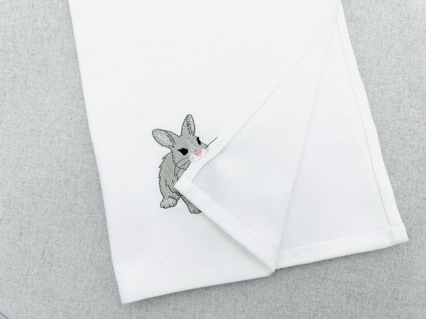 Playing Baby Bunny Rabbit kitchen dish towel animal Thief kids machine embroidery designs ITH