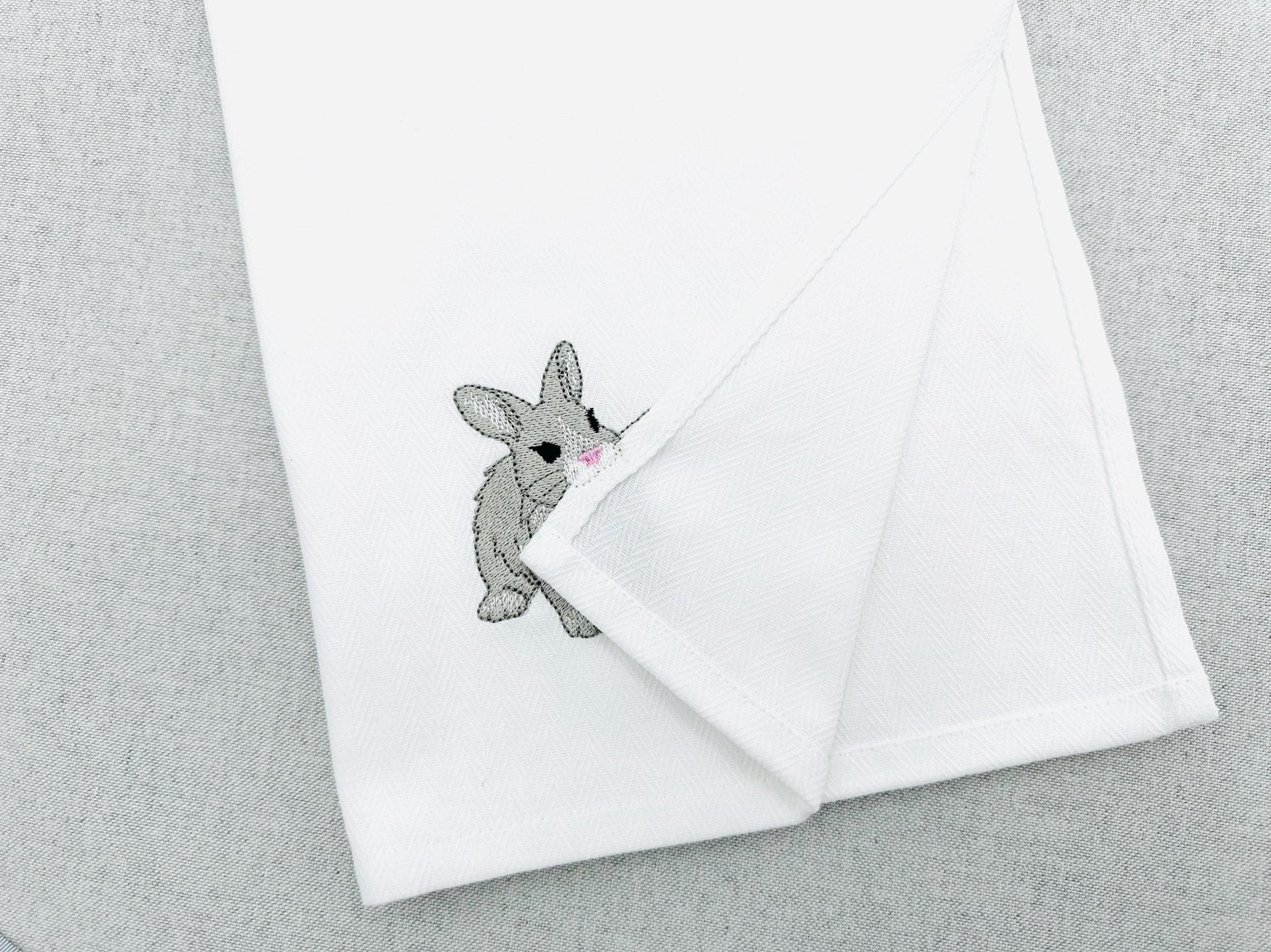 Playing Baby Bunny Rabbit kitchen dish towel animal Thief kids machine embroidery designs ITH