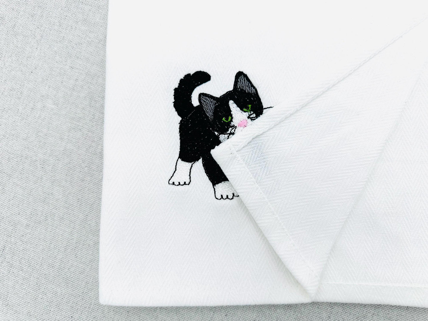 Playing Tuxedo Kitty Cat kitchen dish towel pet animal Thief kids machine embroidery designs ITH