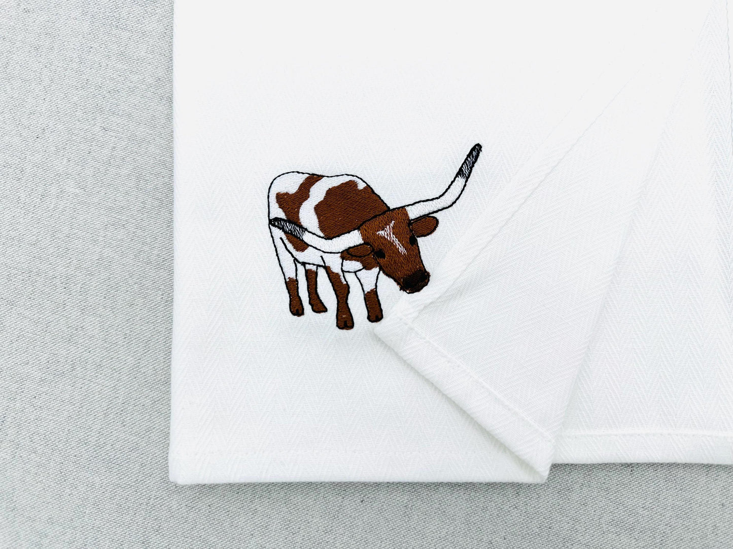 Playing Texas Longhorn Cow kitchen dish towel Farm animal Thief kids machine embroidery designs ITH