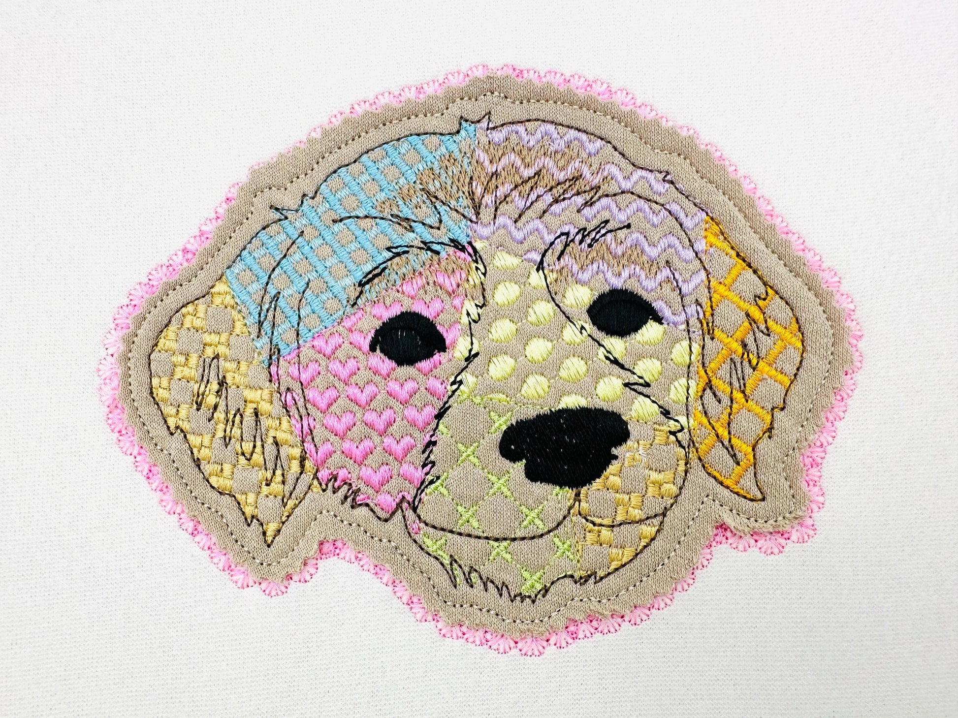 Labrador Golden Retriever Applique Patchwork and Lace Edge patterned Puppy dog machine embroidery designs