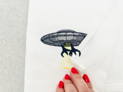 Mischievous Alien UFO kitchen dish towel animal Thief machine embroidery designs ITH