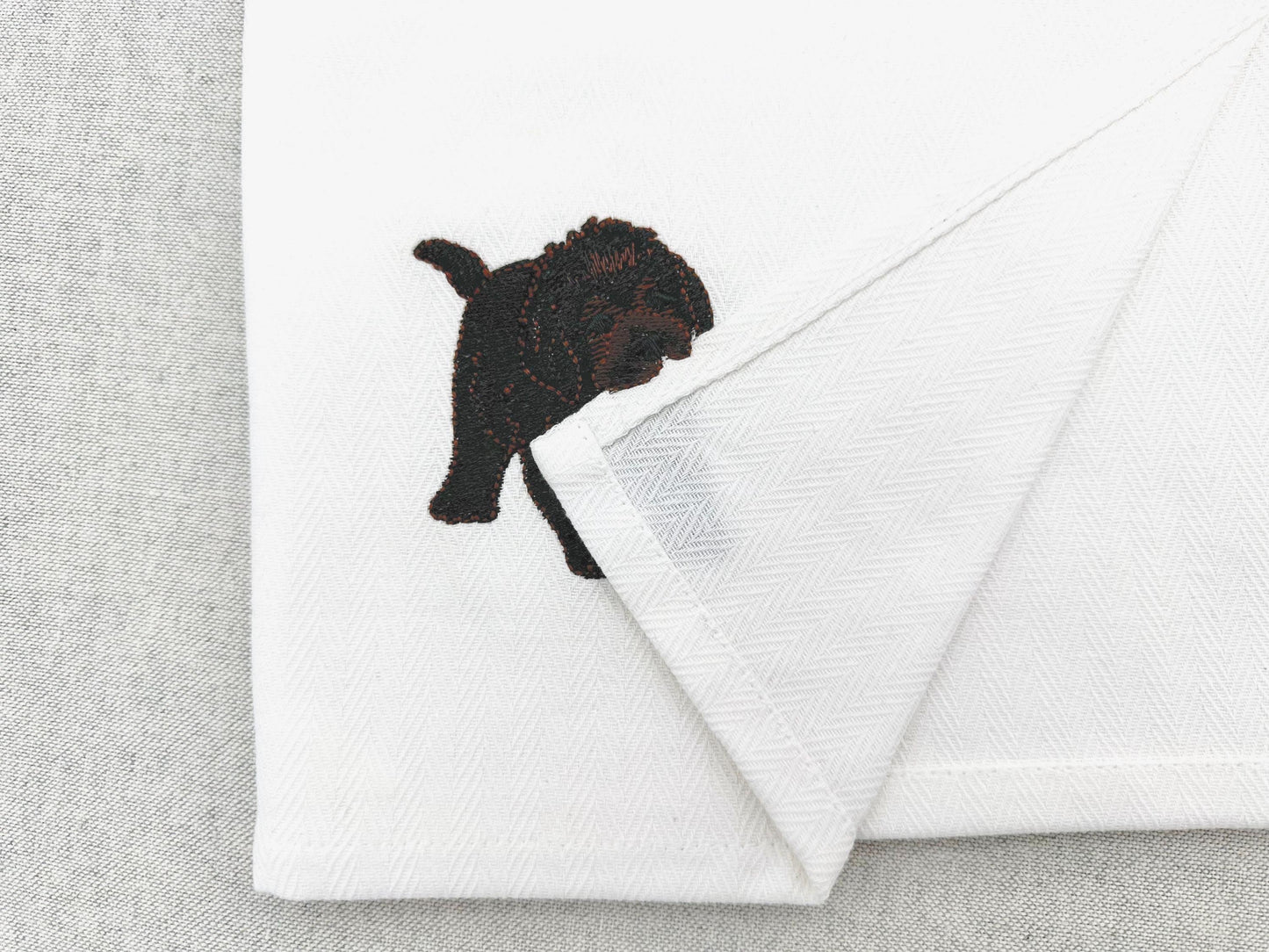 Playing Newfoundland Puppy Dog Mama kitchen dish towel animal Thief pet machine embroidery designs ITH