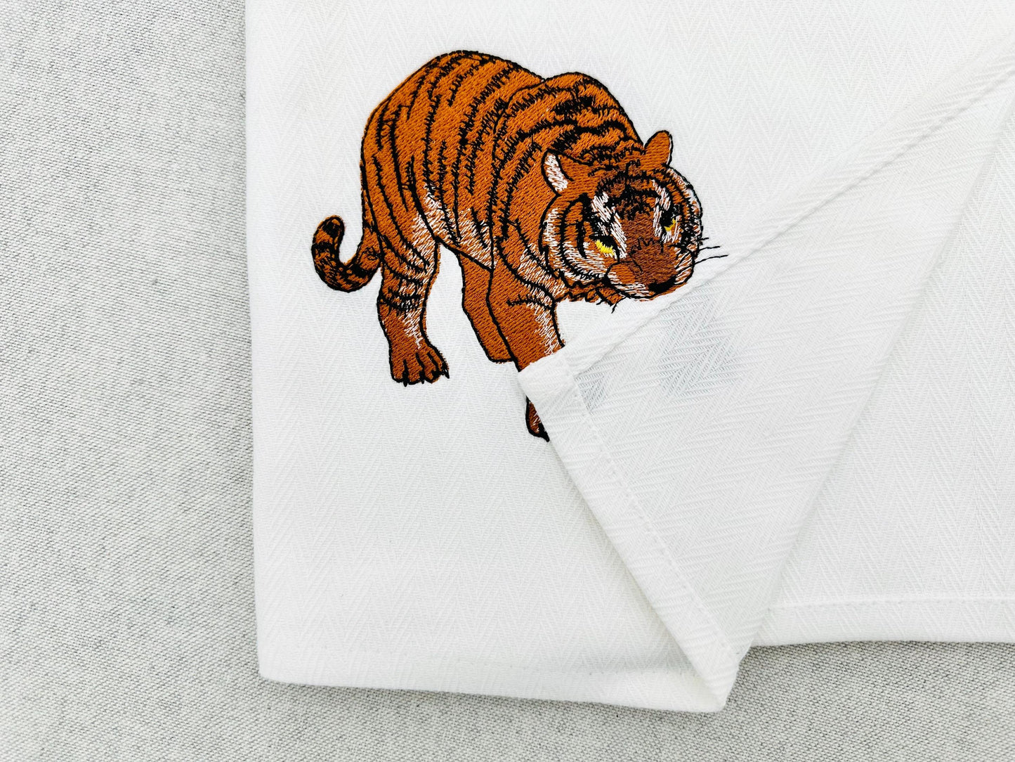 Tiger stealing kitchen dish towel wild cat animal thief machine embroidery designs ITH