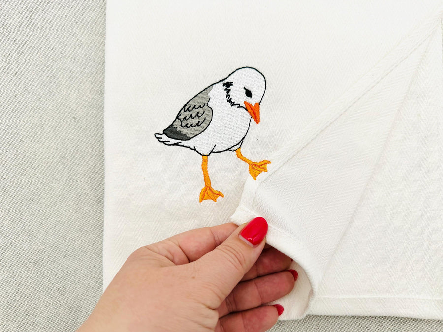 Naughty Seagull Gull beach bird stealing kitchen dish towel wild bird thief machine embroidery designs ITH