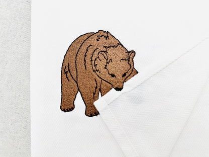 Naughty Playing Bear stealing kitchen dish towel wild animal thief machine embroidery designs ITH