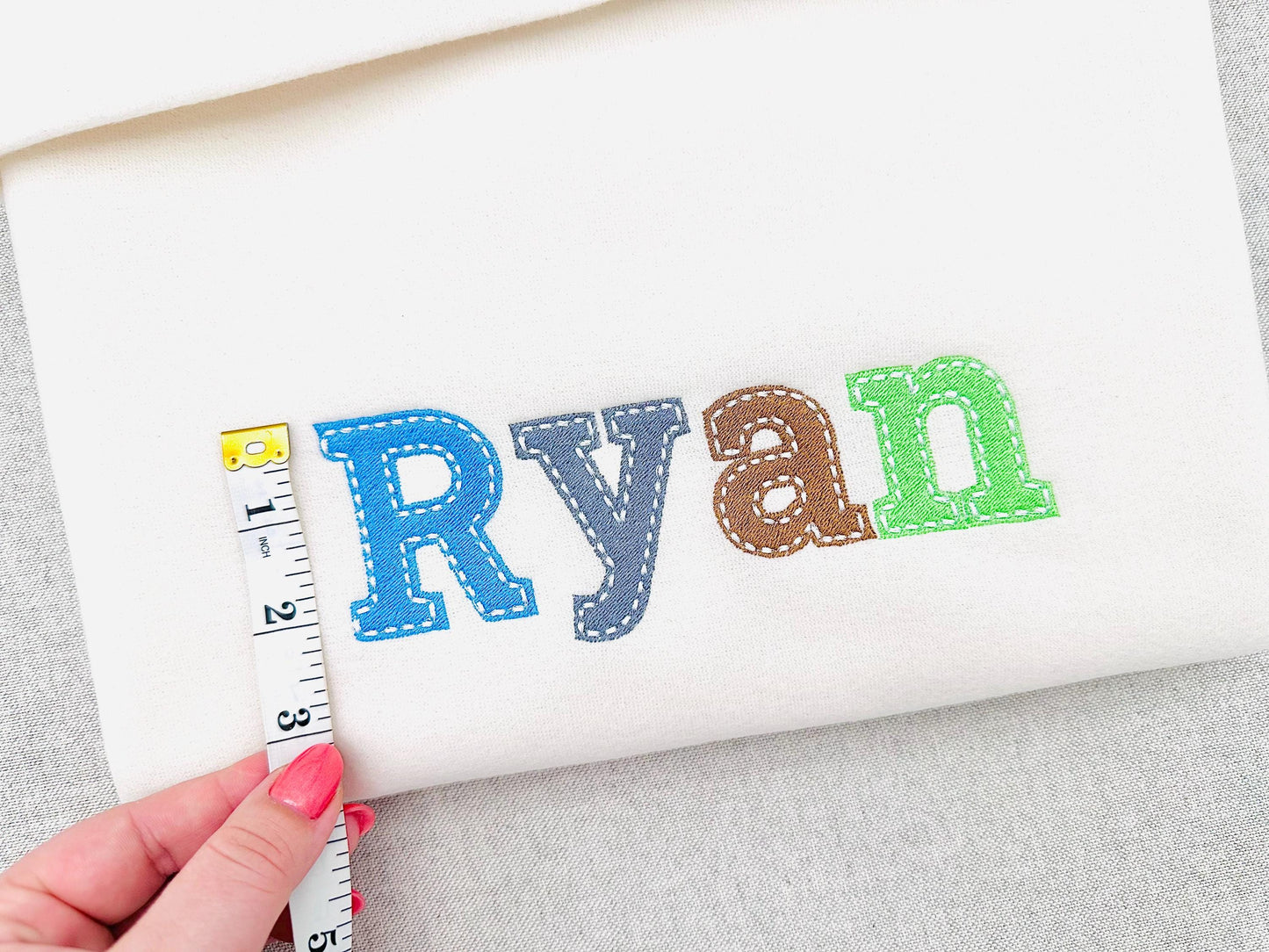 Fill stitch Font Rowan