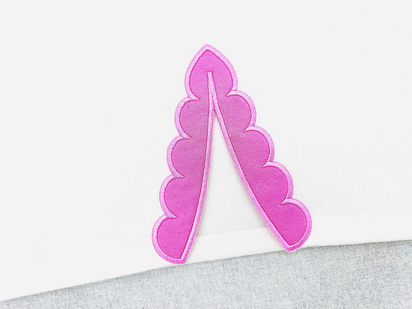 Inverse Scalloped Split Side Seam