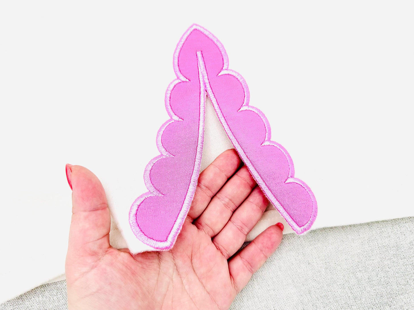 Inverse Scalloped Split Side Seam