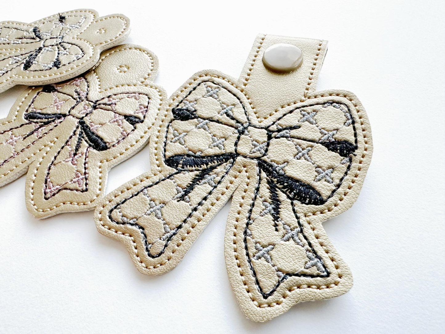 Chic Mini Bow Keychain