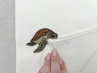 Playing Sea Turtle Thief