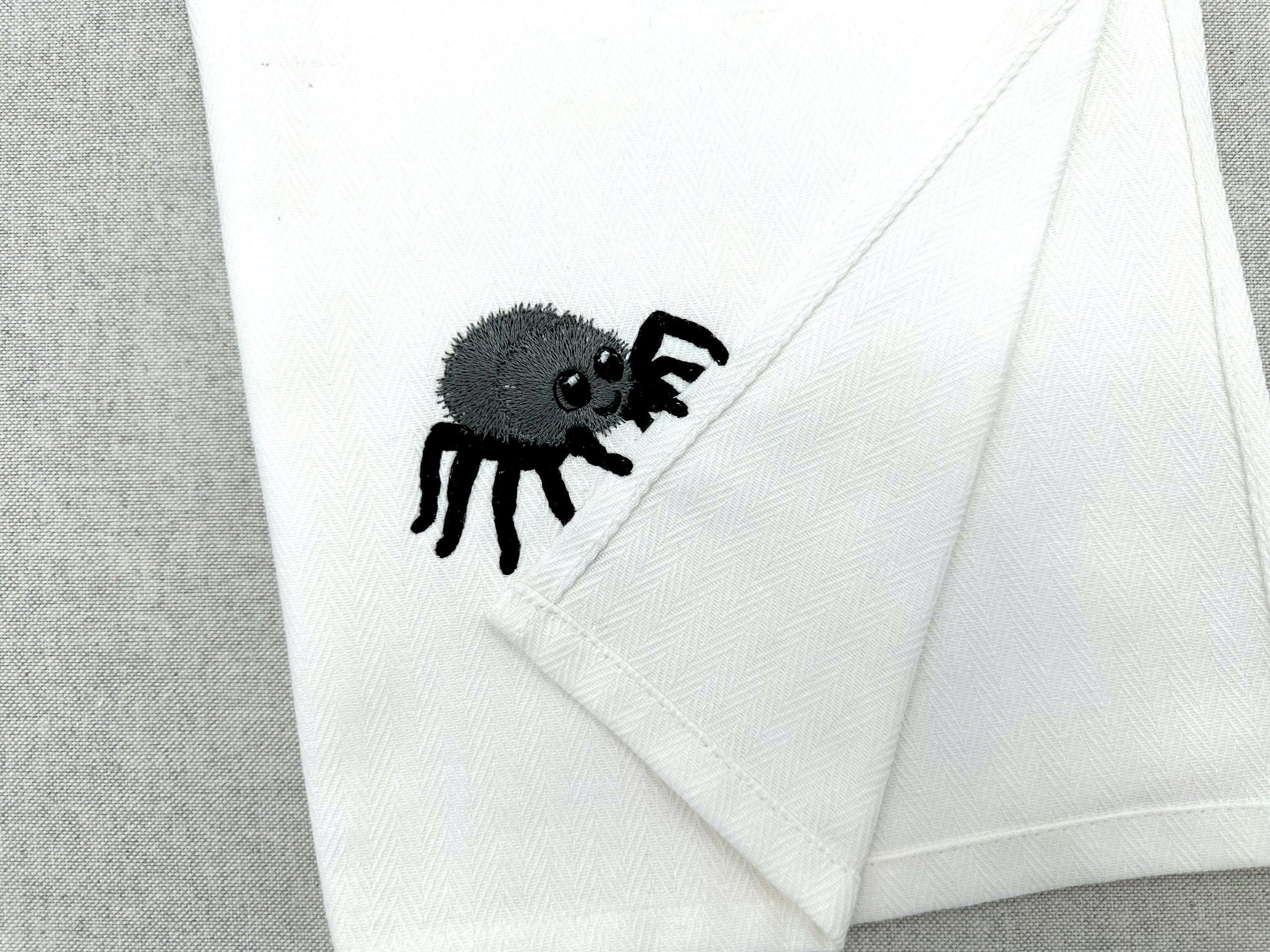 Cute Spider stealing kitchen dish towel Halloween insect animal thief kids machine embroidery designs ITH