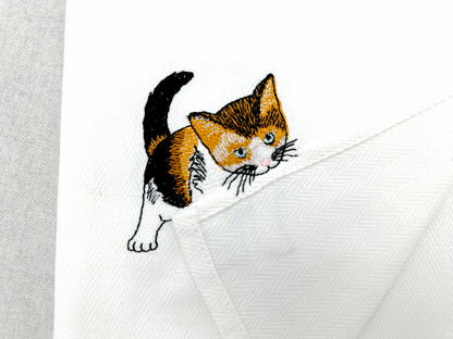 Lovely playing Calico Cat Kitten Kitty stealing kitchen dish towel pet animal thief machine embroidery designs ITH
