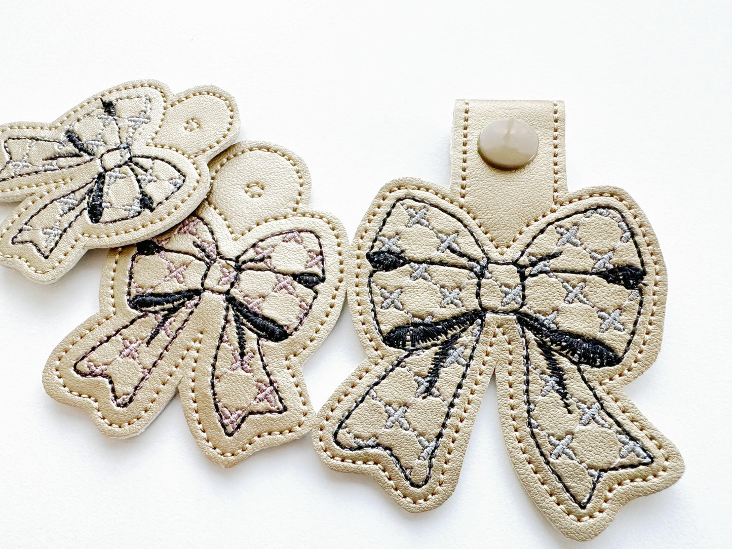 Chic Mini Bow Keychain