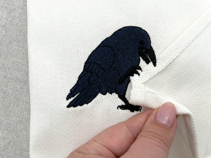 Naughty playing Raven Crow bird stealing kitchen dish towel Halloween animal thief machine embroidery designs ITH
