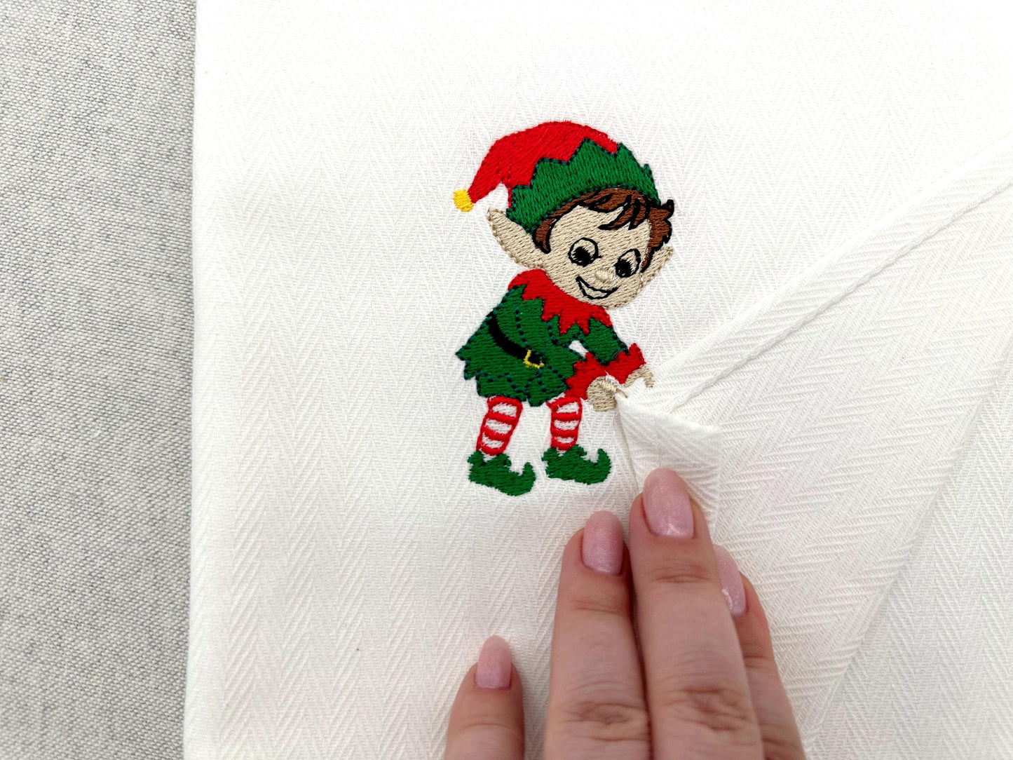 Cute Playing Elf stealing kitchen dish towel animal Thief machine embroidery designs ITH Christmas gift idea
