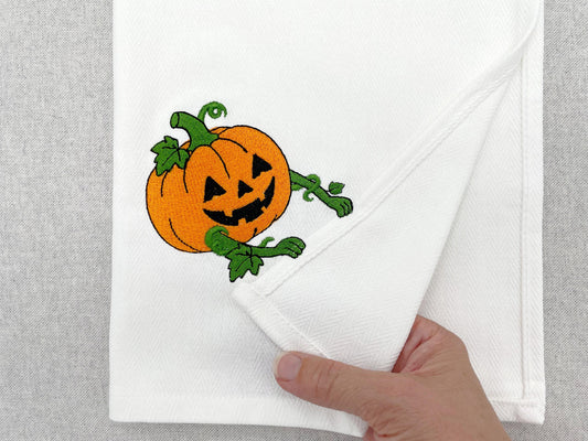 Spooky Halloween Jack-O-Lantern Pumpkin Thief