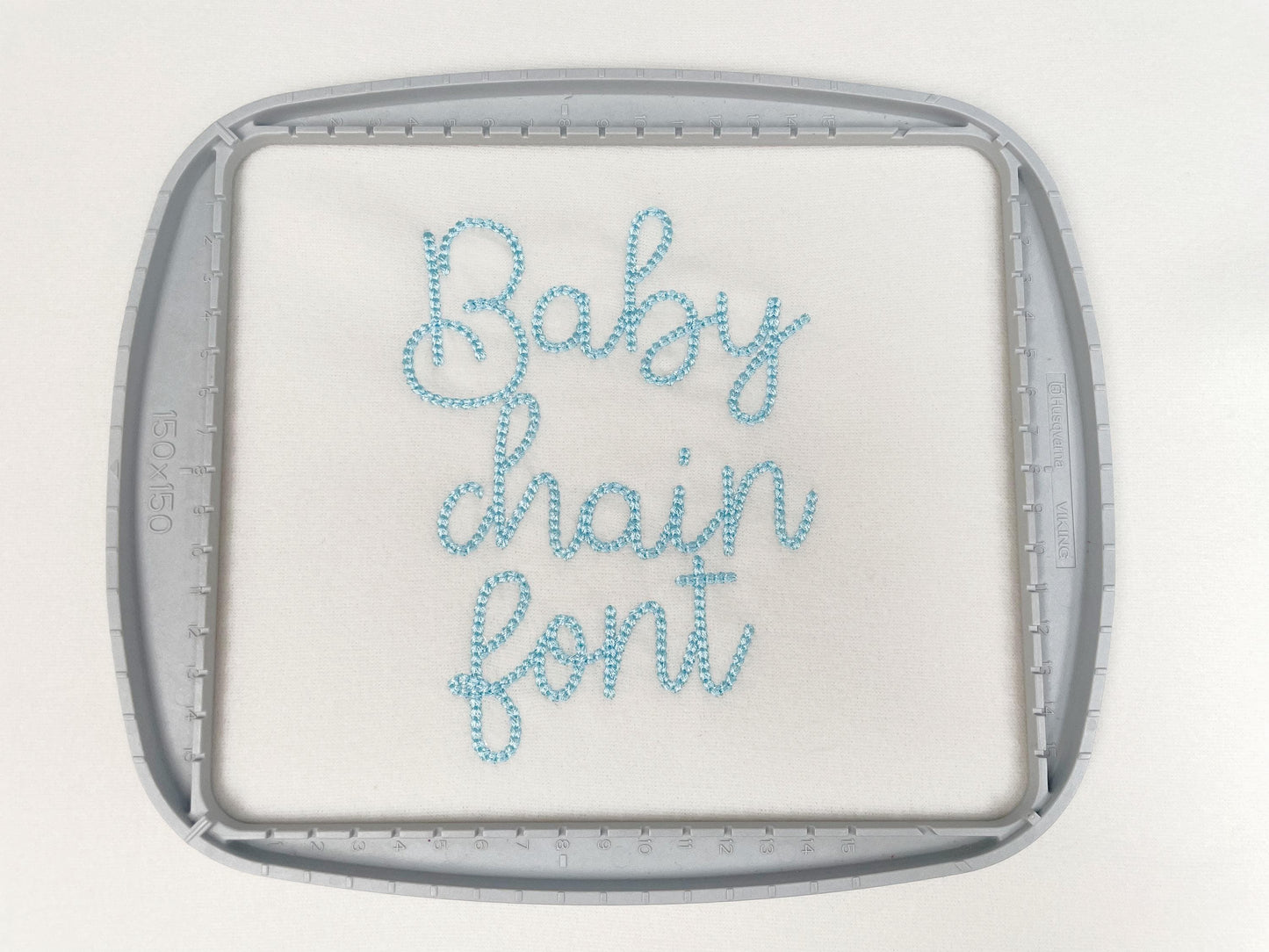 Bold Chain Font Barley
