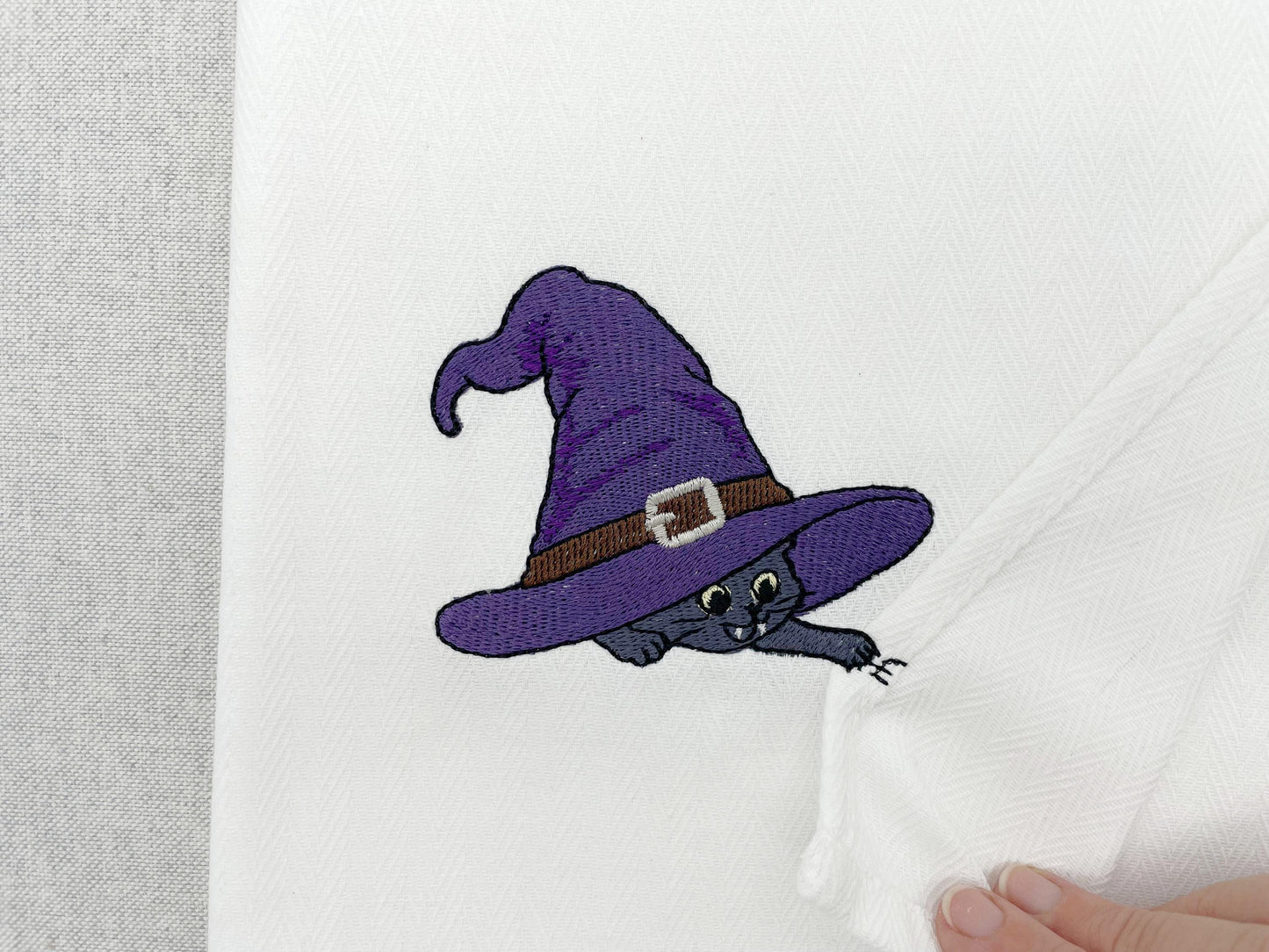 Halloween Witch Hat and Scratching Kitty Cat kitchen dish towel pet animal thief kids machine embroidery designs ITH