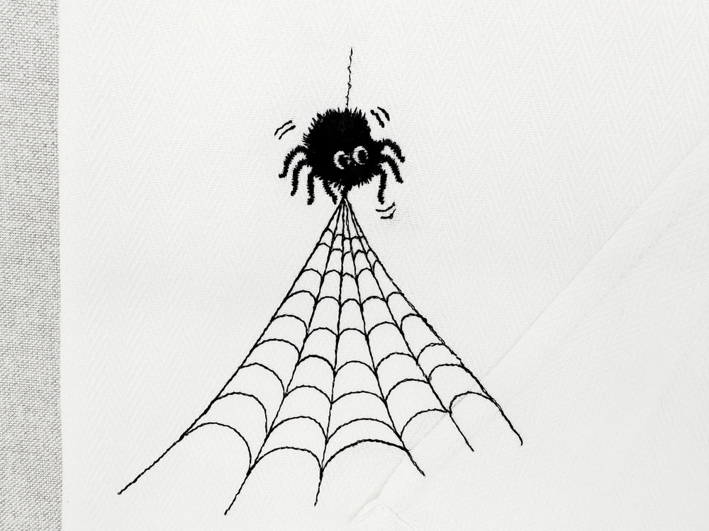 Spooky Little Spider Halloween Thief – machine embroidery design by Artapli, photo 2