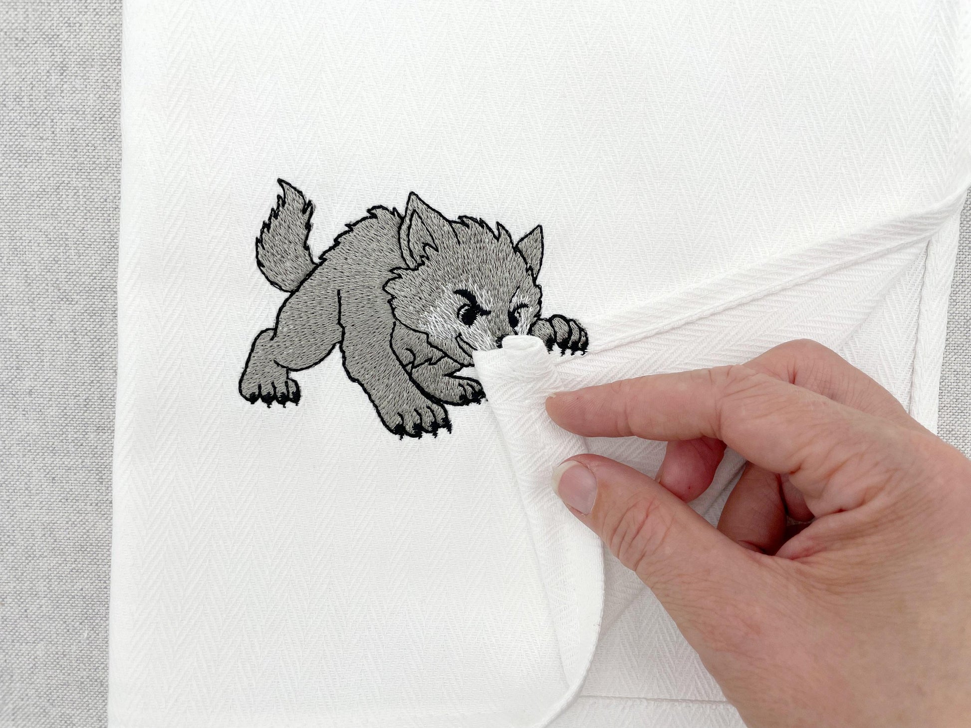 Naughty Werewolf Puppy stealing kitchen dish towel Halloween animal thief machine embroidery designs ITH