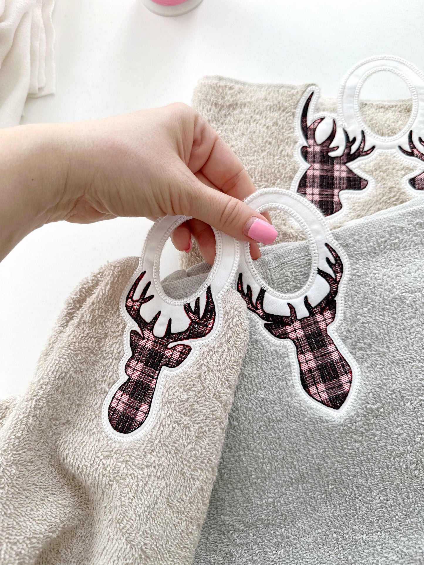 Buck Deer Towel Topper hanging hole SET of 3 types in the hoop ITH bath towel machine embroidery designs towel hanger Deer